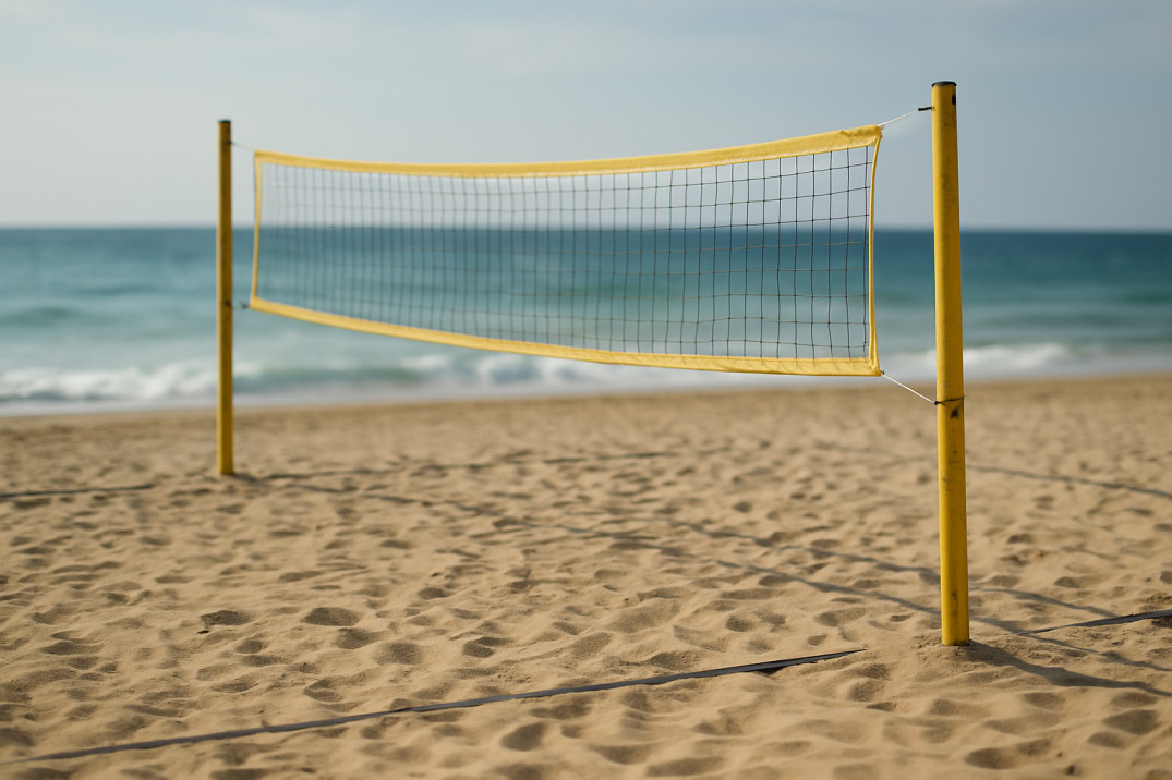 tamanho de uma quadra de volei de areia